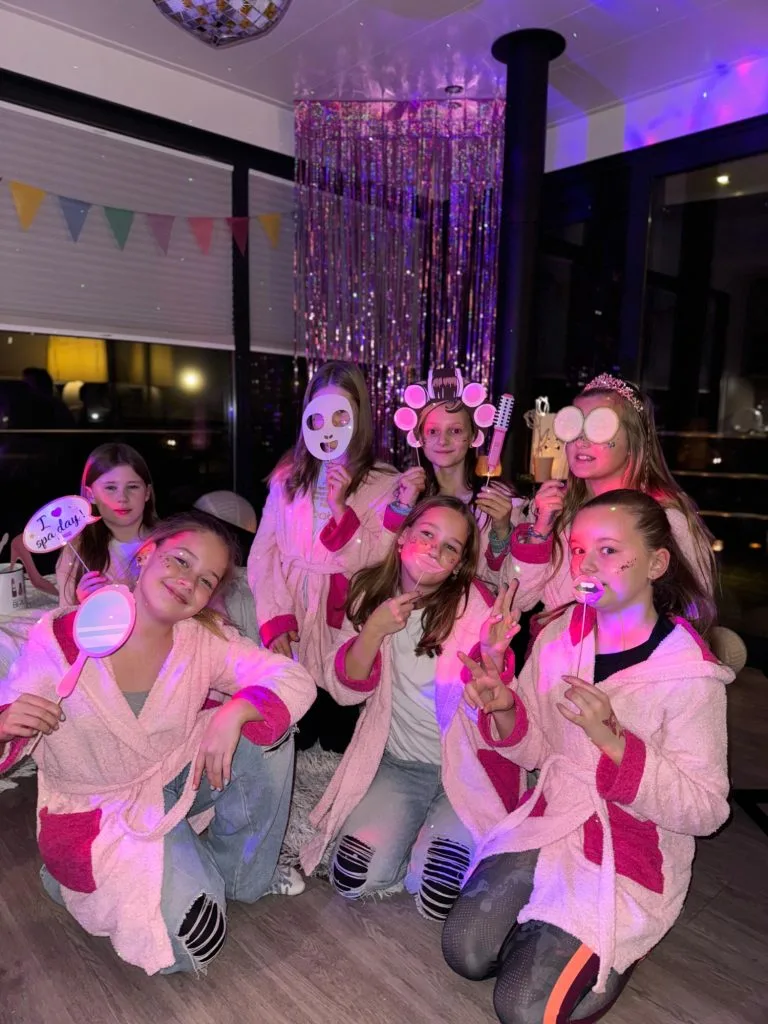 Spa-Geburtstag auf einem Hausboot Spa-Geburtstag auf einem Hausboot – Eindruck 14 von 16